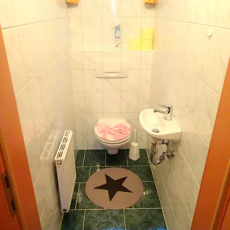 Christine Apartment *